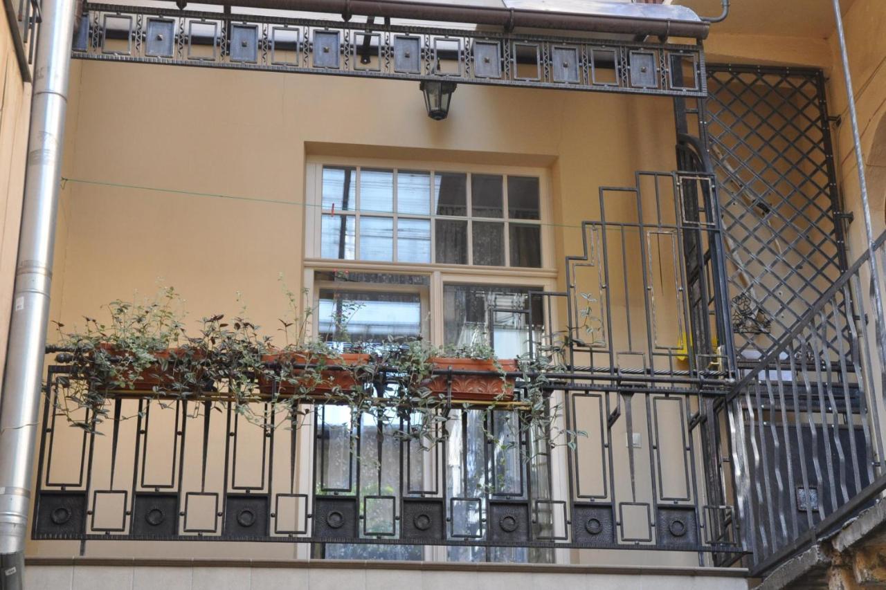 Apartments In Lviv Center Zewnętrze zdjęcie